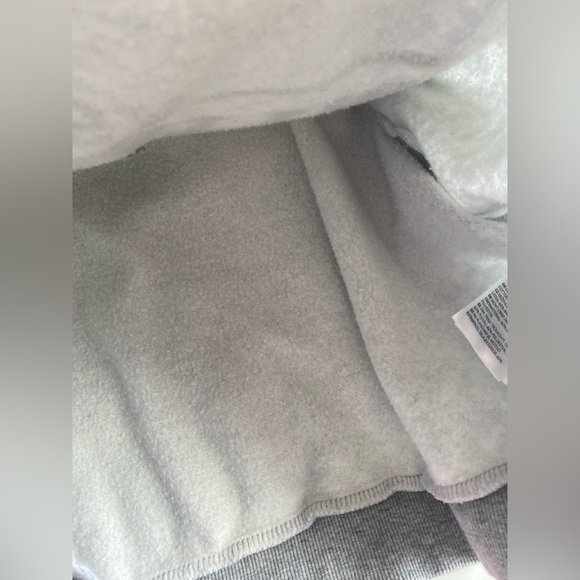 H&M Grey Cropped Women Sweater - Picture 5 of 5